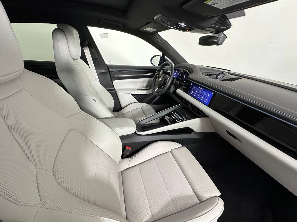 Certified 2026 Porsche Macan 4 Electric w/ Premium Package AWD/4WD image 44