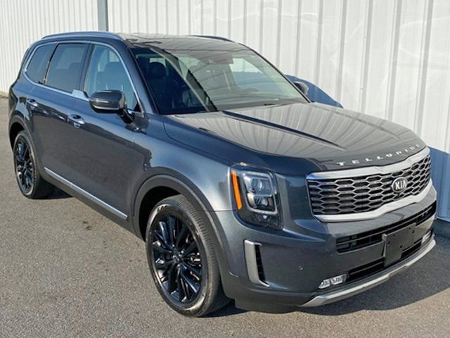 Used 2021 Kia Telluride SX w/ SX Prestige Package image 3