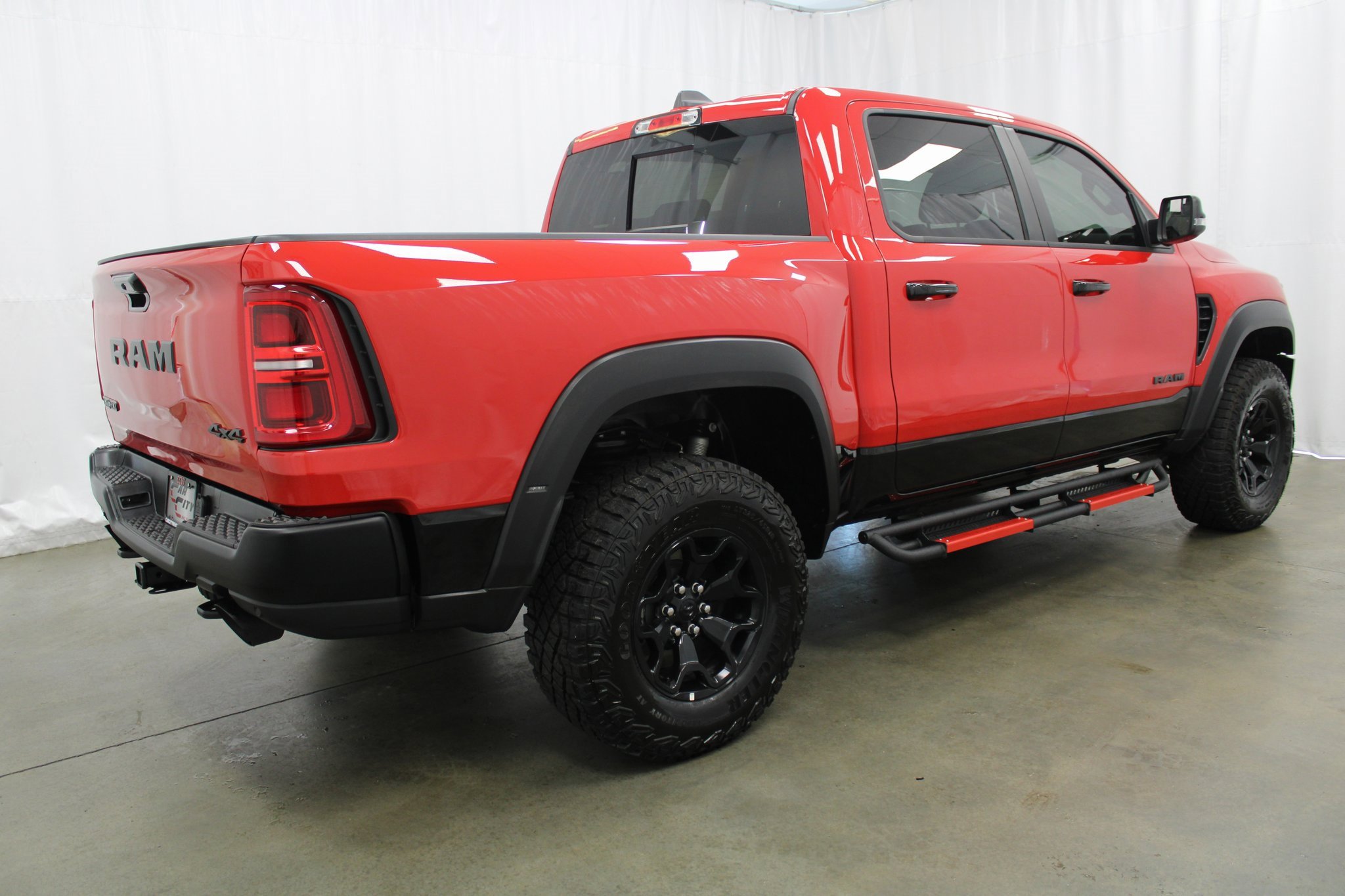 Used 2025 RAM 1500 RHO image 15