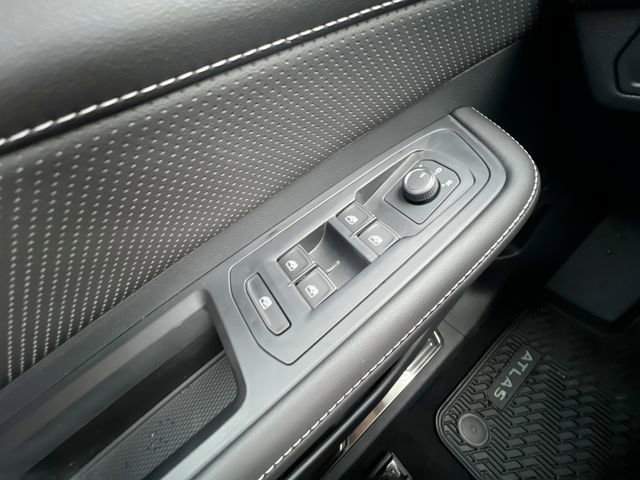 New 2026 Volkswagen Atlas SE image 13