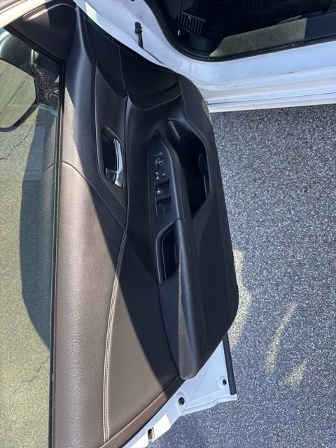 Used 2017 Honda Accord Sport image 10