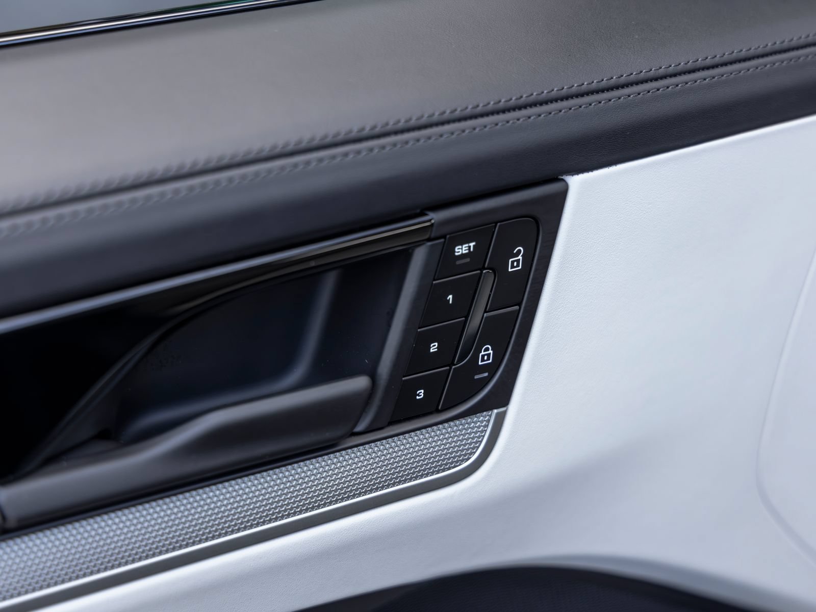 New 2026 Porsche Cayenne AWD/4WD image 22