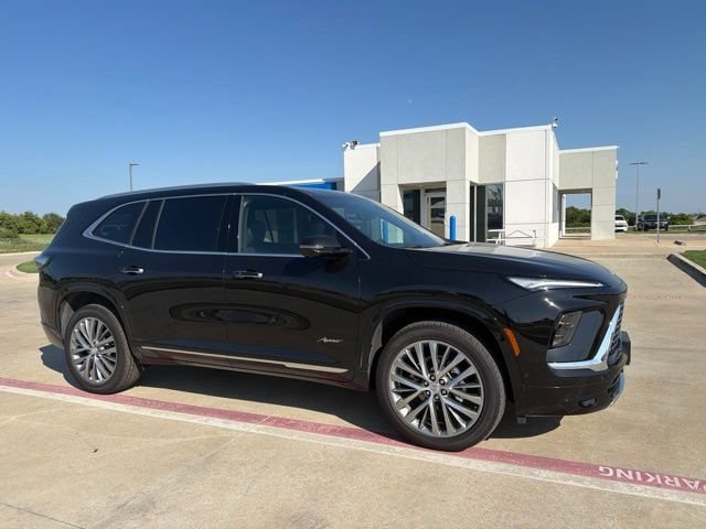 Used 2025 Buick Enclave Avenir w/ Super Cruise Package AWD/4WD image 4