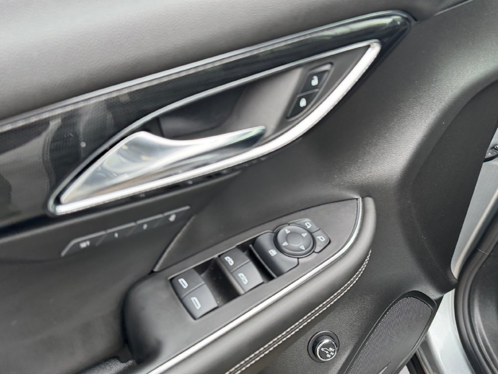 Used 2023 Buick Envision Essence AWD/4WD image 17