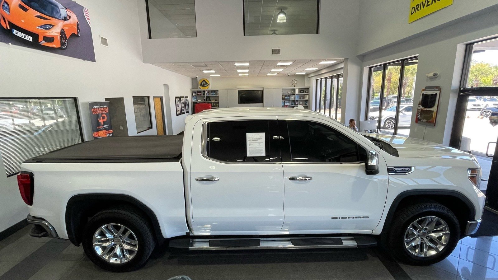 Used 2019 GMC Sierra 1500 SLT w/ SLT Premium Package image 5