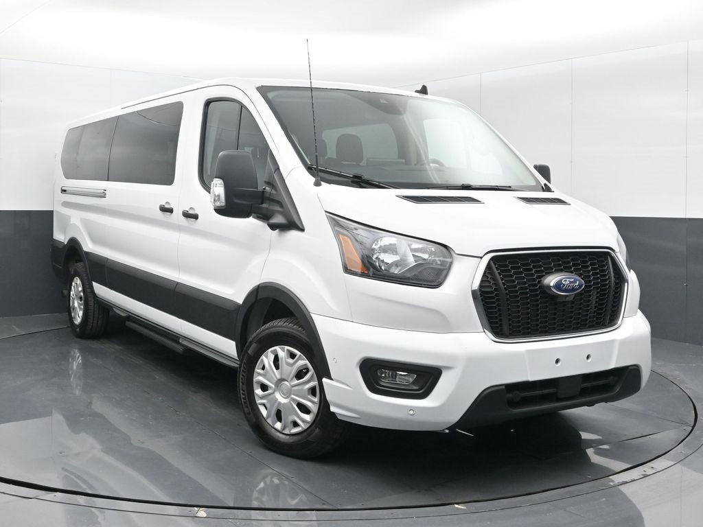 Used 2023 Ford Transit 350 XLT image 2