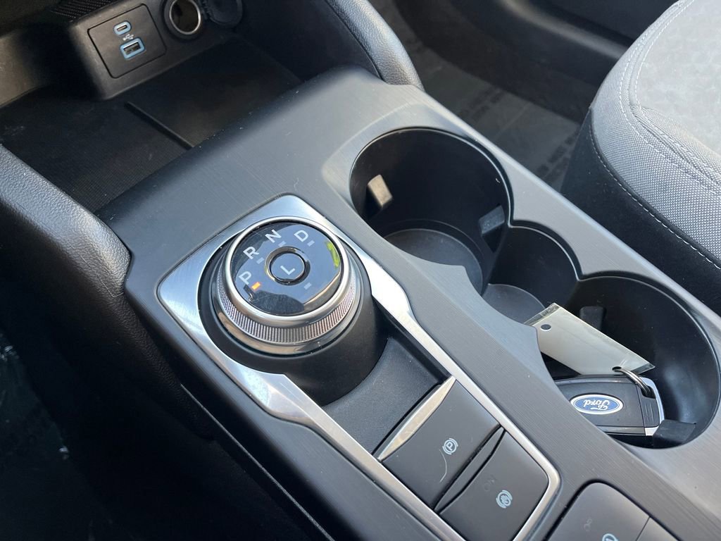 Used 2022 Ford Escape SE image 24