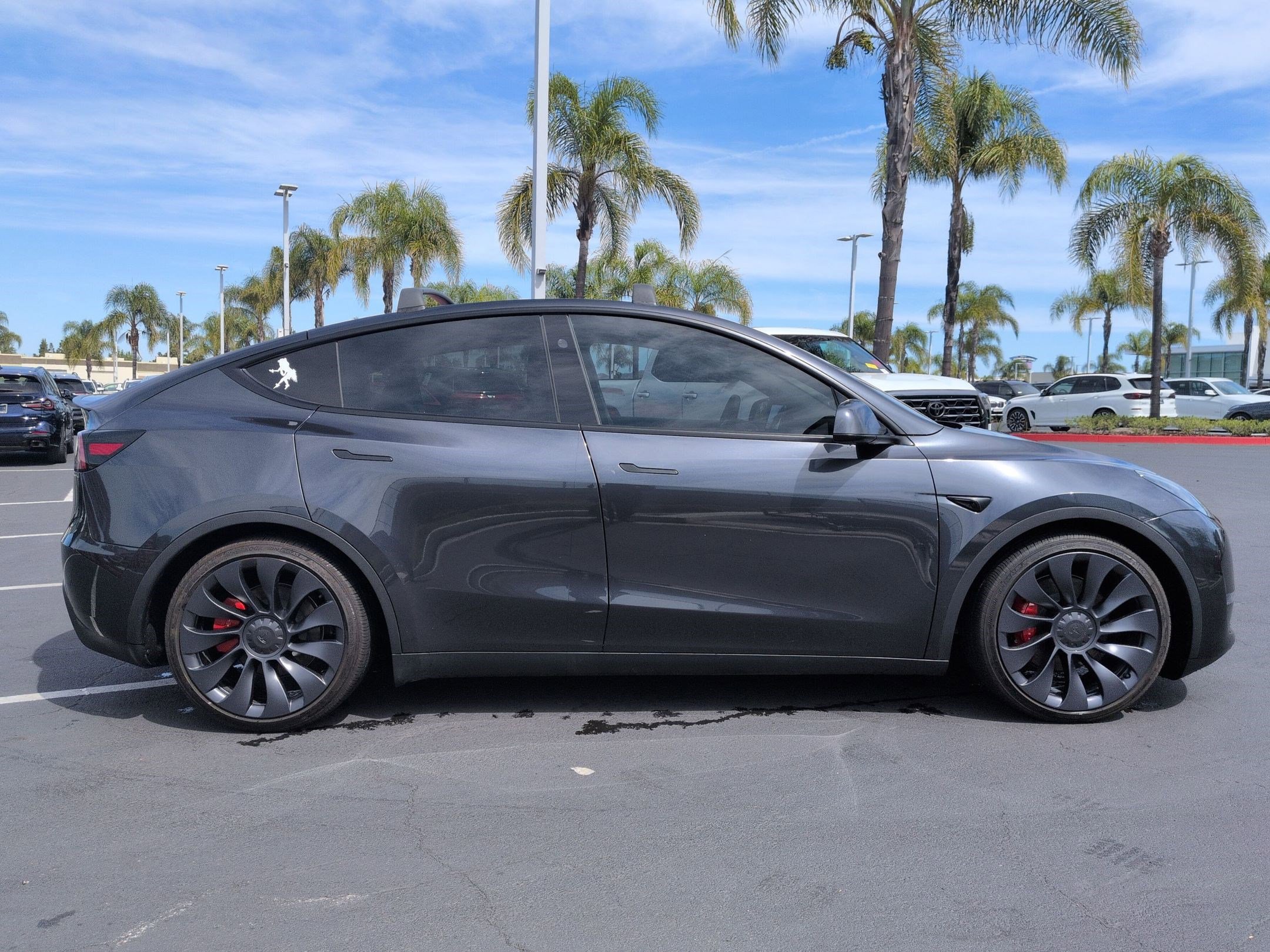 Used 2025 Tesla Model Y Performance AWD/4WD image 11