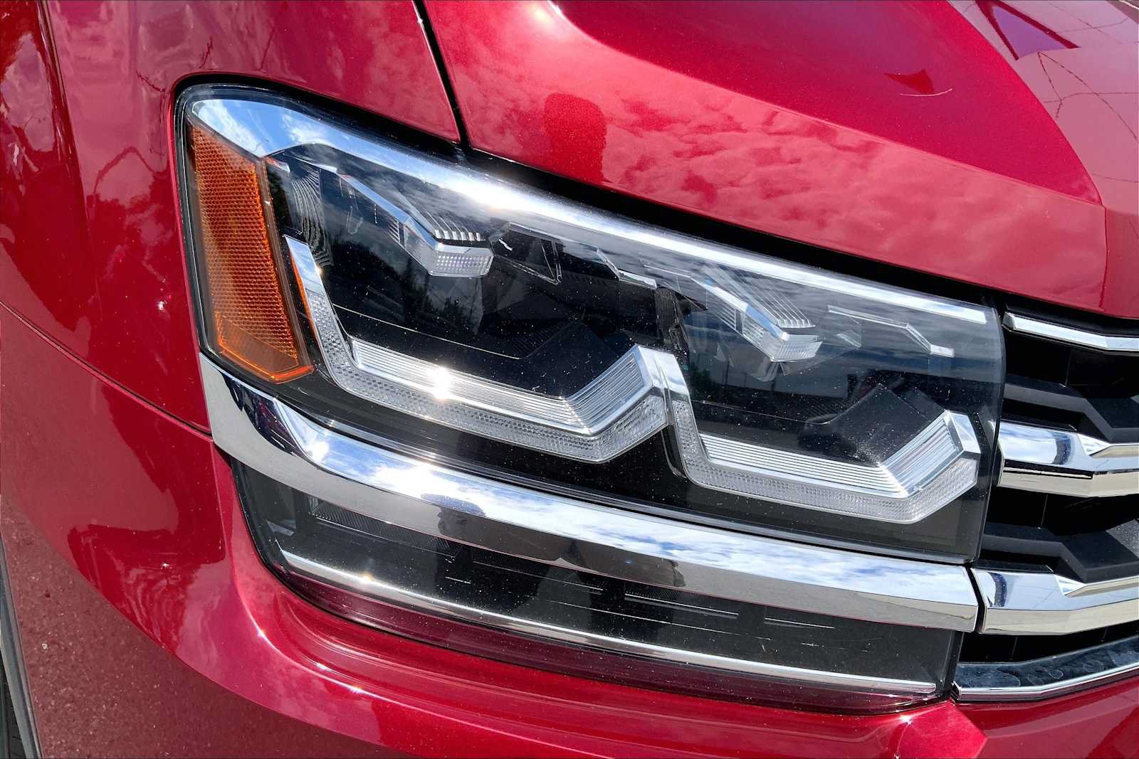 Used 2018 Volkswagen Atlas SEL AWD/4WD image 27