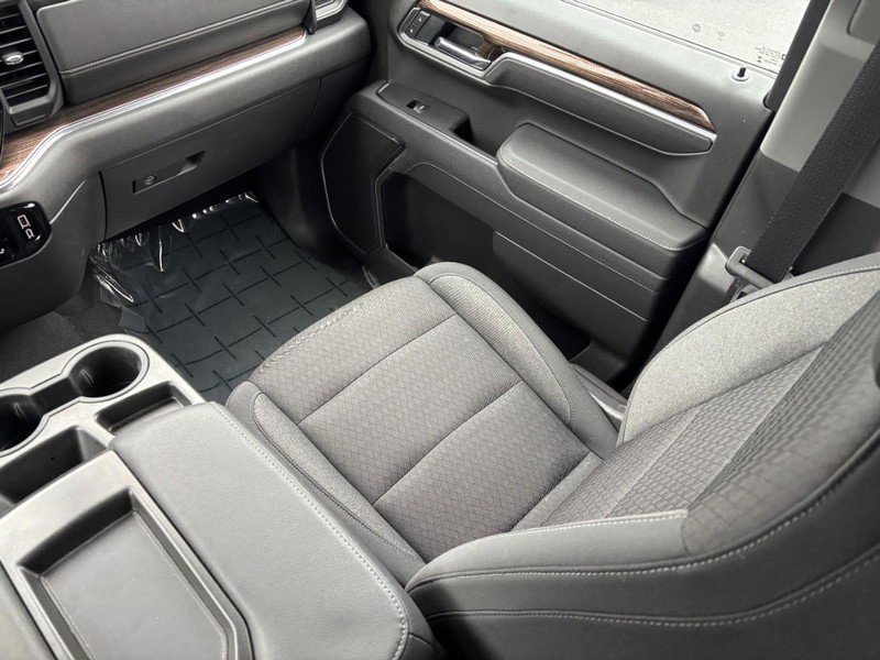 Used 2023 Chevrolet Silverado 1500 LT image 15