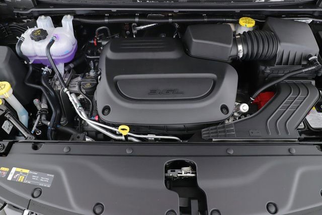 New 2026 Chrysler Pacifica Select image 15
