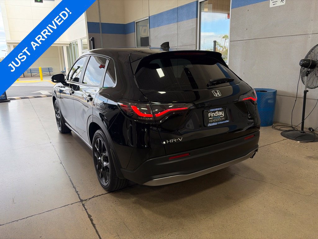 Certified 2025 Honda HR-V Sport image 4