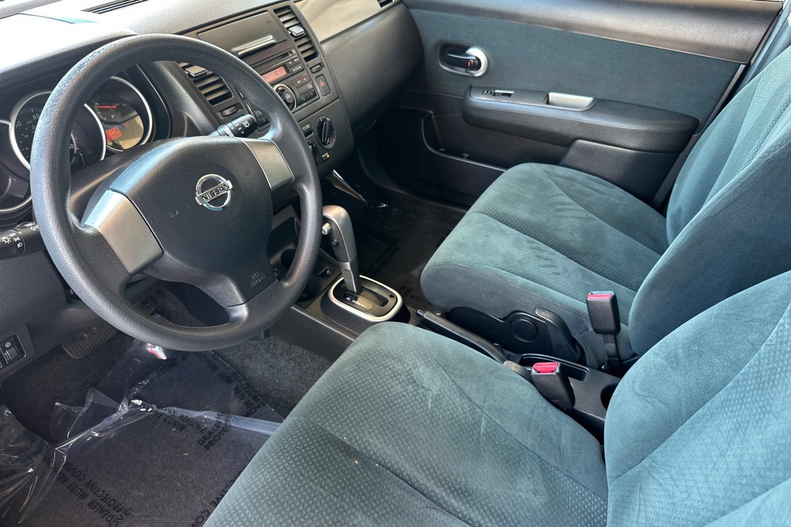 Used 2012 Nissan Versa 1.8 S FWD image 11