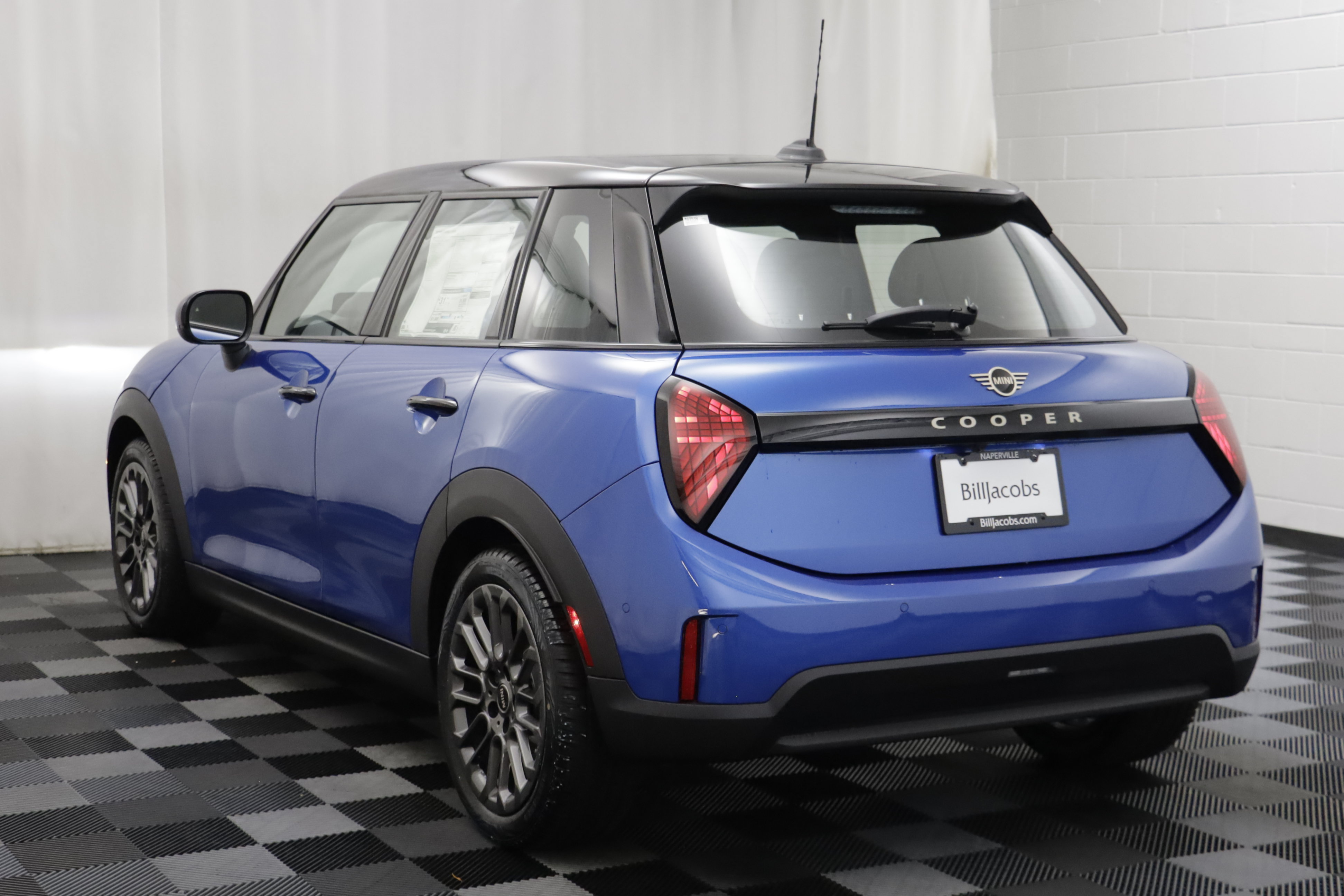 New 2027 MINI Cooper 4-Door Hardtop FWD image 15