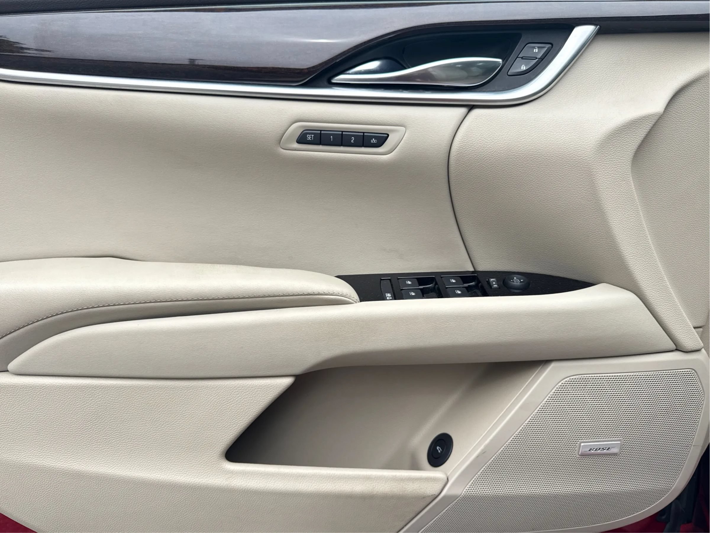 Used 2014 Cadillac XTS Luxury w/ Driver Awareness Package FWD image 34