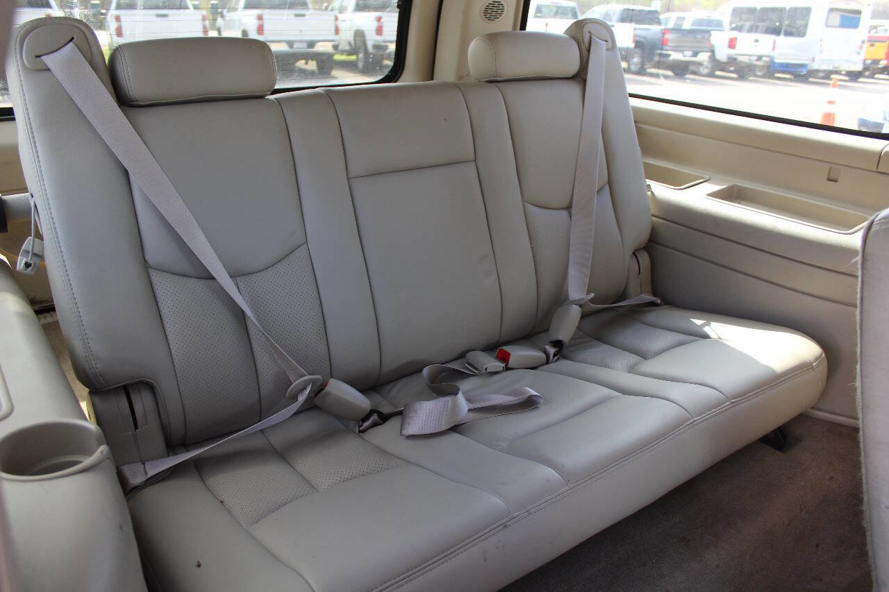 Used 2006 Cadillac Escalade ESV AWD image 22