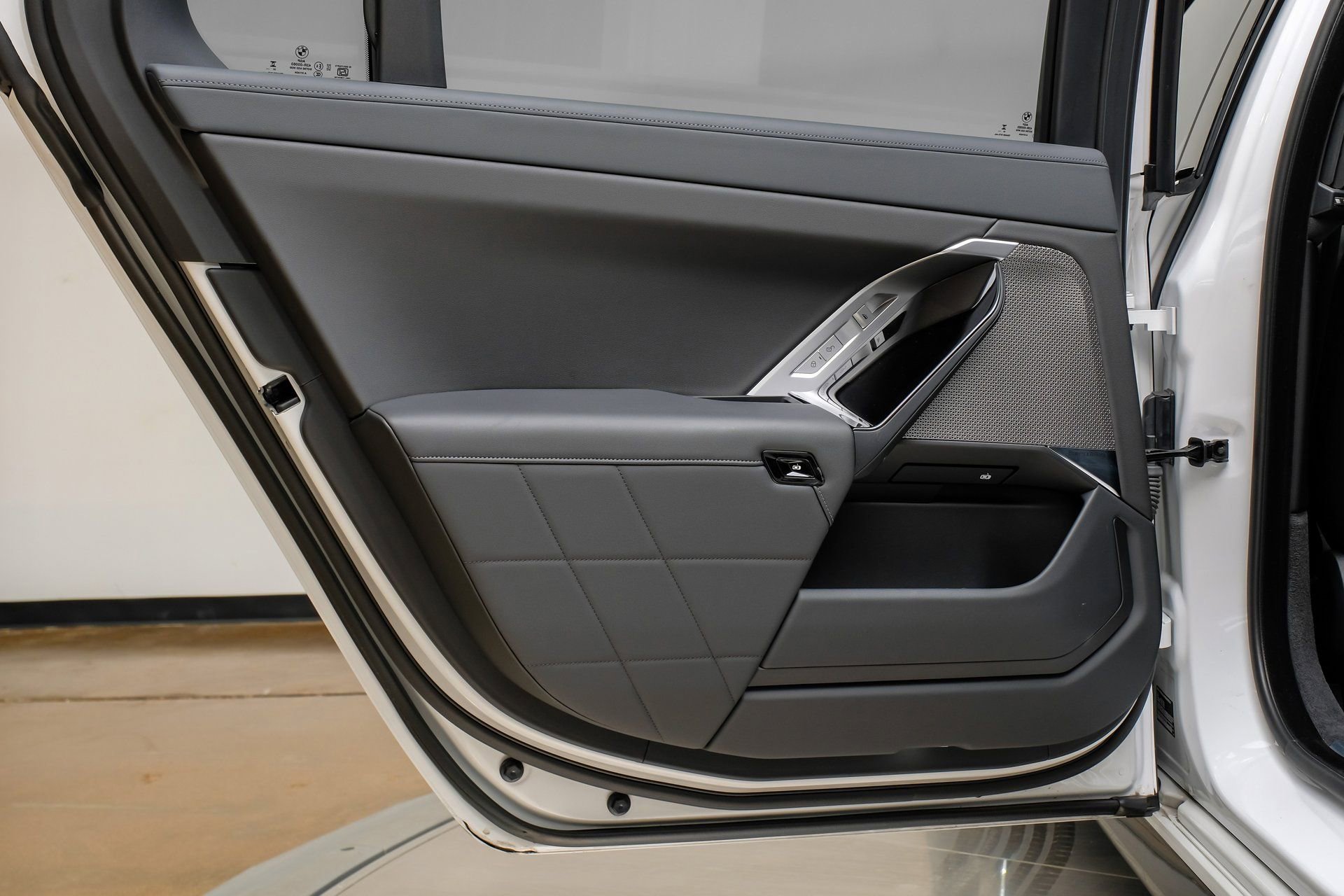 Used 2024 BMW 740i w/ Premium Package 2 image 57