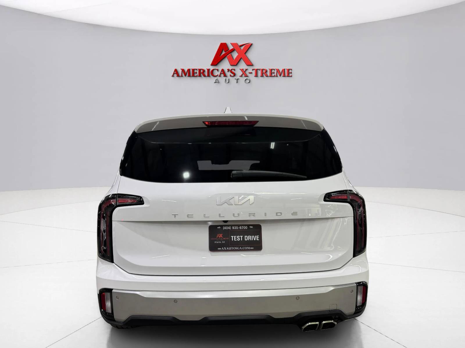 Used 2023 Kia Telluride EX w/ EX Captain's Chair Package FWD image 6