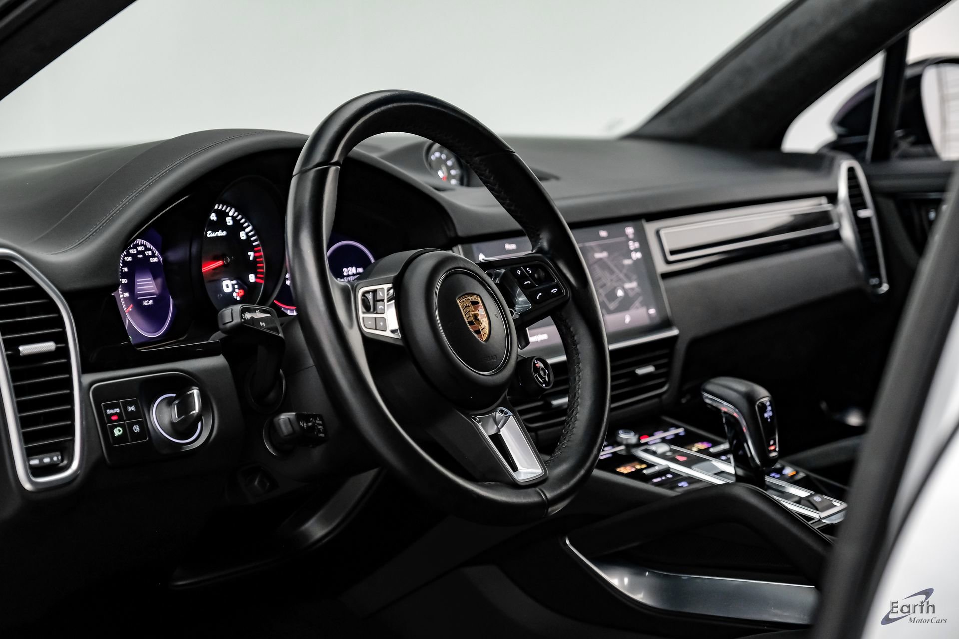 Used 2022 Porsche Cayenne Turbo image 42