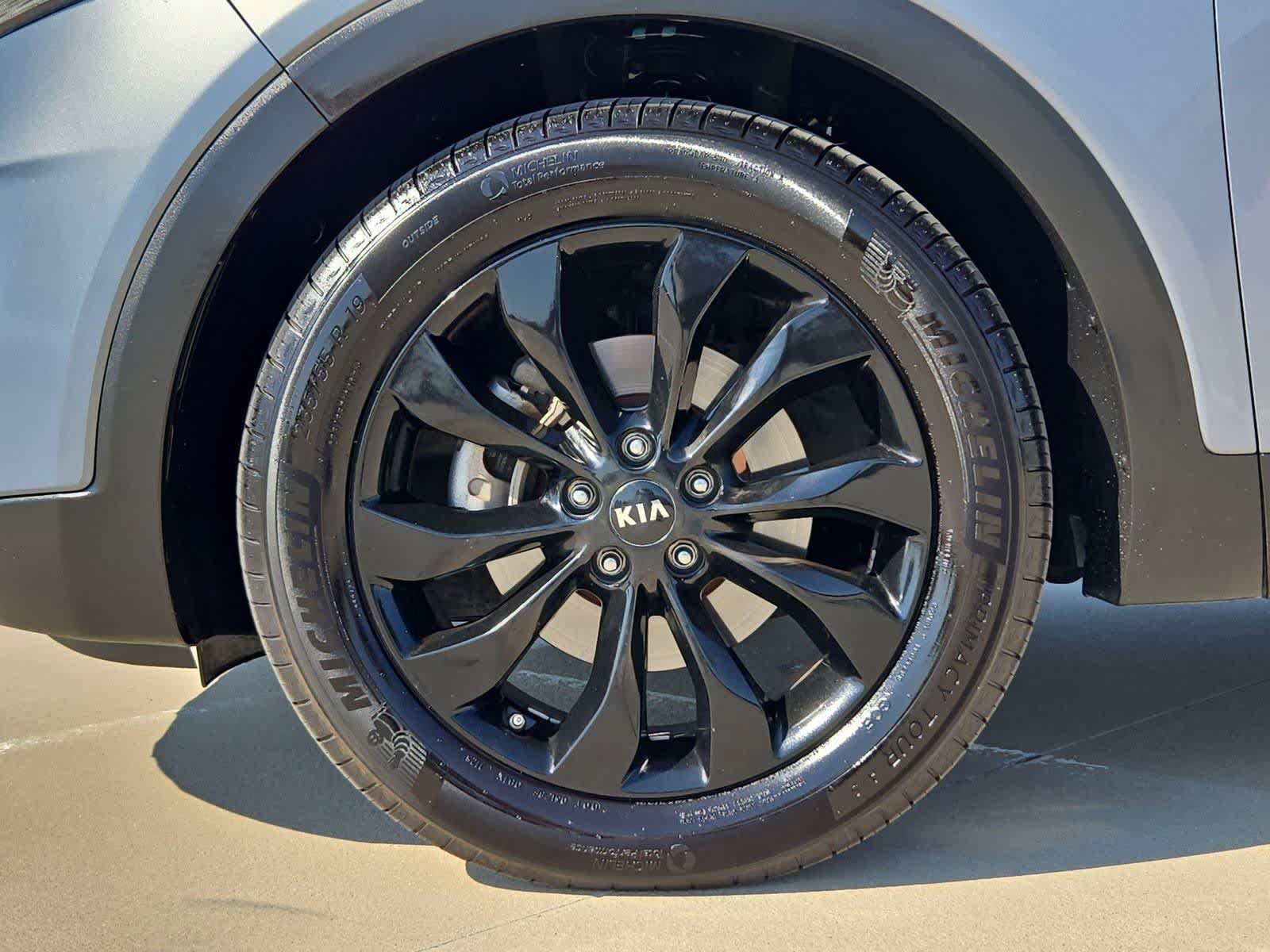 Used 2020 Kia Sorento S FWD image 12