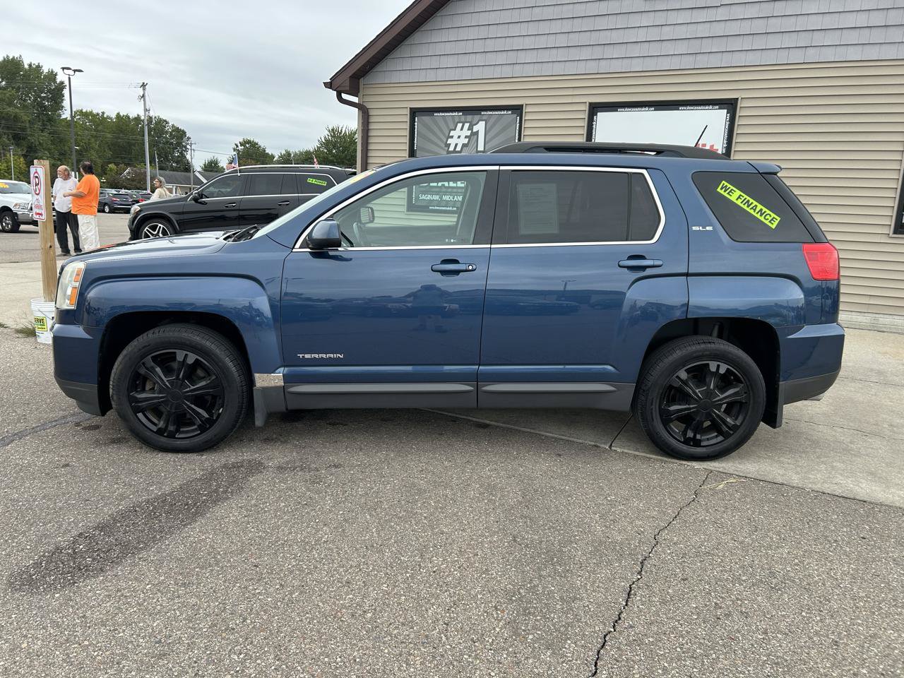 Used 2017 GMC Terrain SLE FWD image 8