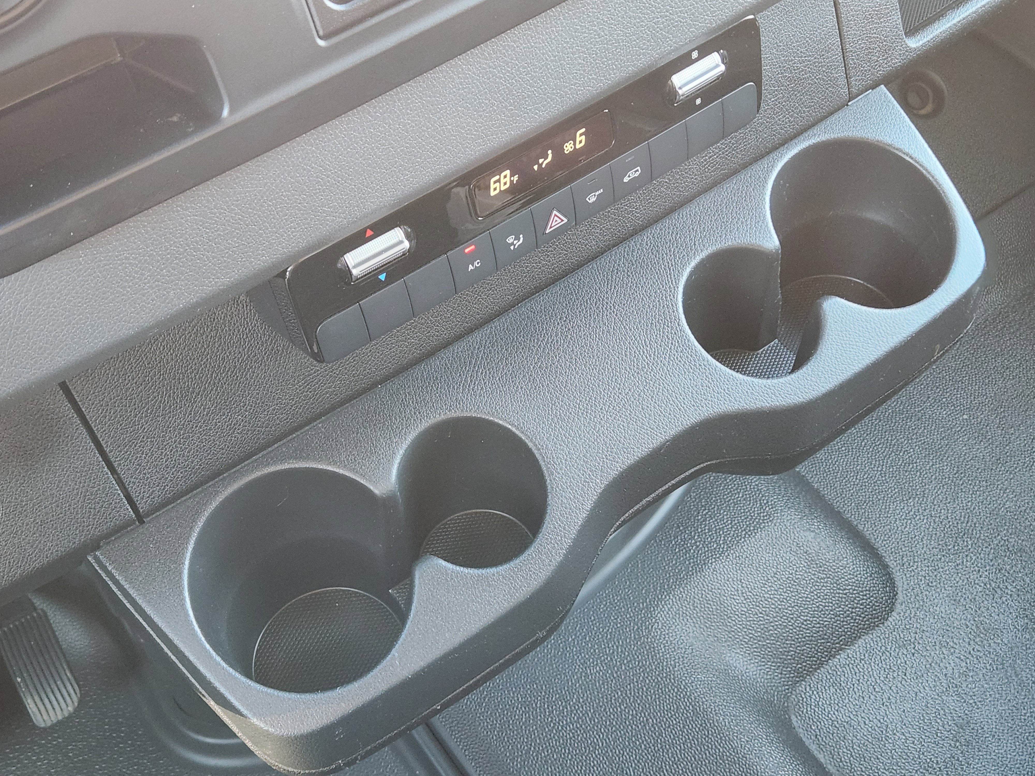 Used 2020 Mercedes-Benz Sprinter 144 Cargo image 21