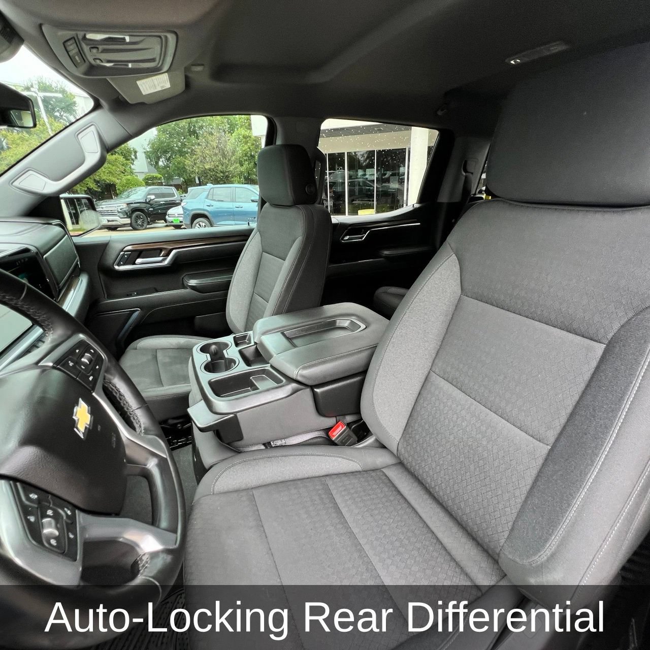 Used 2024 Chevrolet Silverado 1500 LT RWD image 21