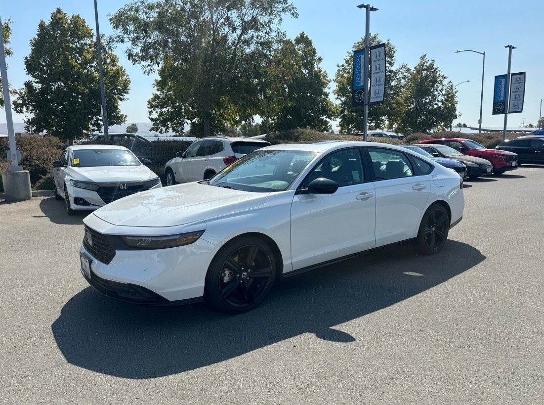 Used 2024 Honda Accord Sport image 5