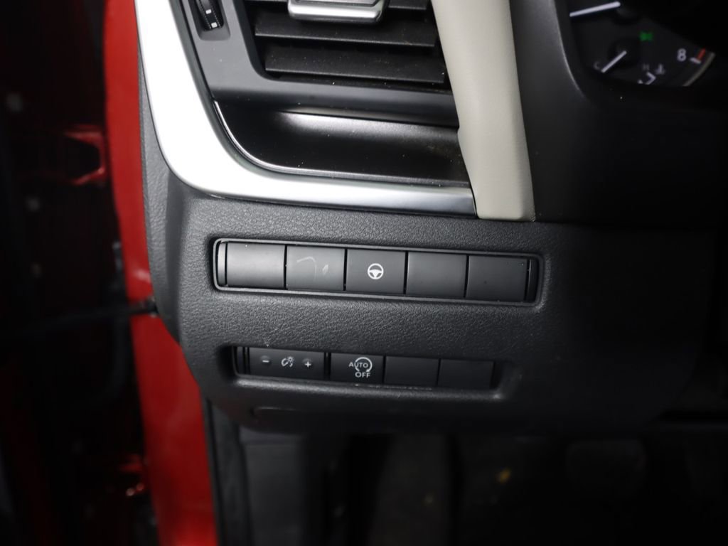 Used 2023 Nissan Rogue SV AWD/4WD image 18