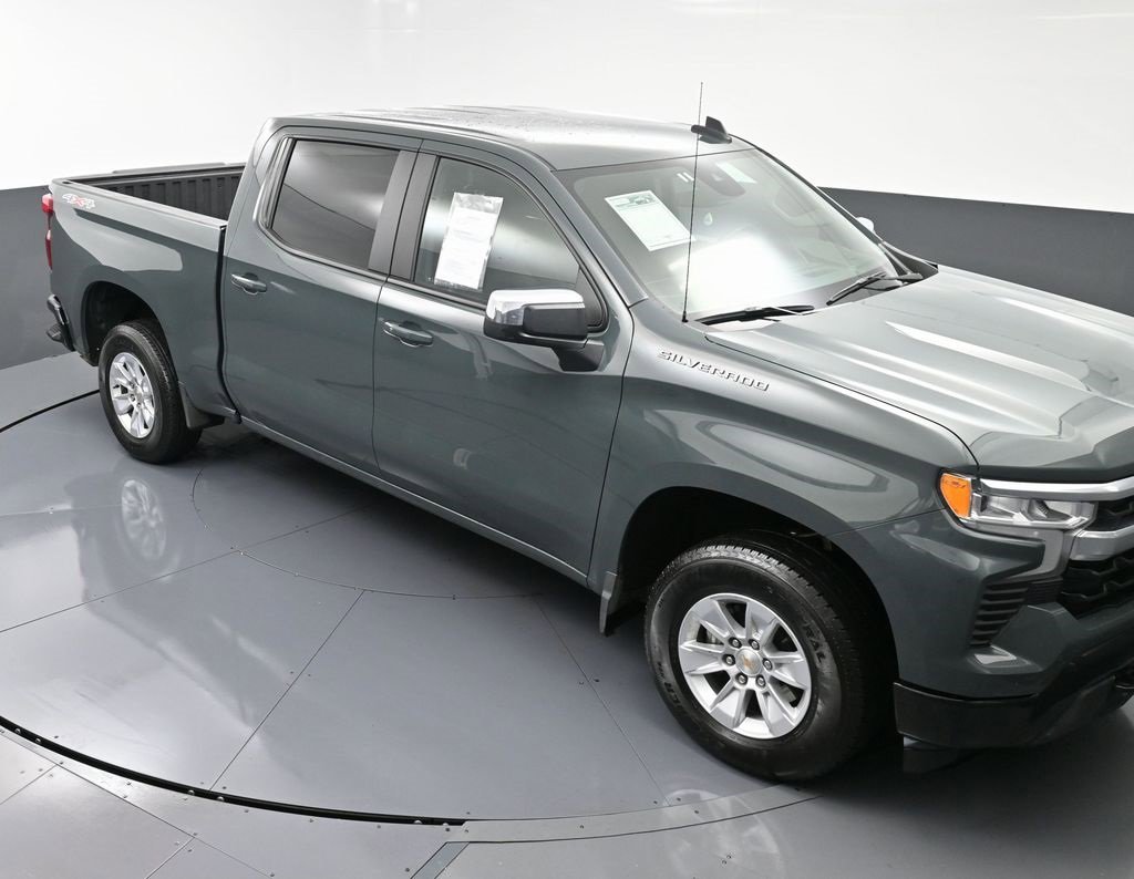 Used 2025 Chevrolet Silverado 1500 LT image 40