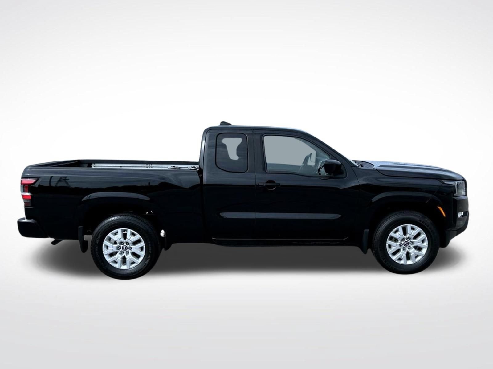 Used 2022 Nissan Frontier SV AWD/4WD image 5