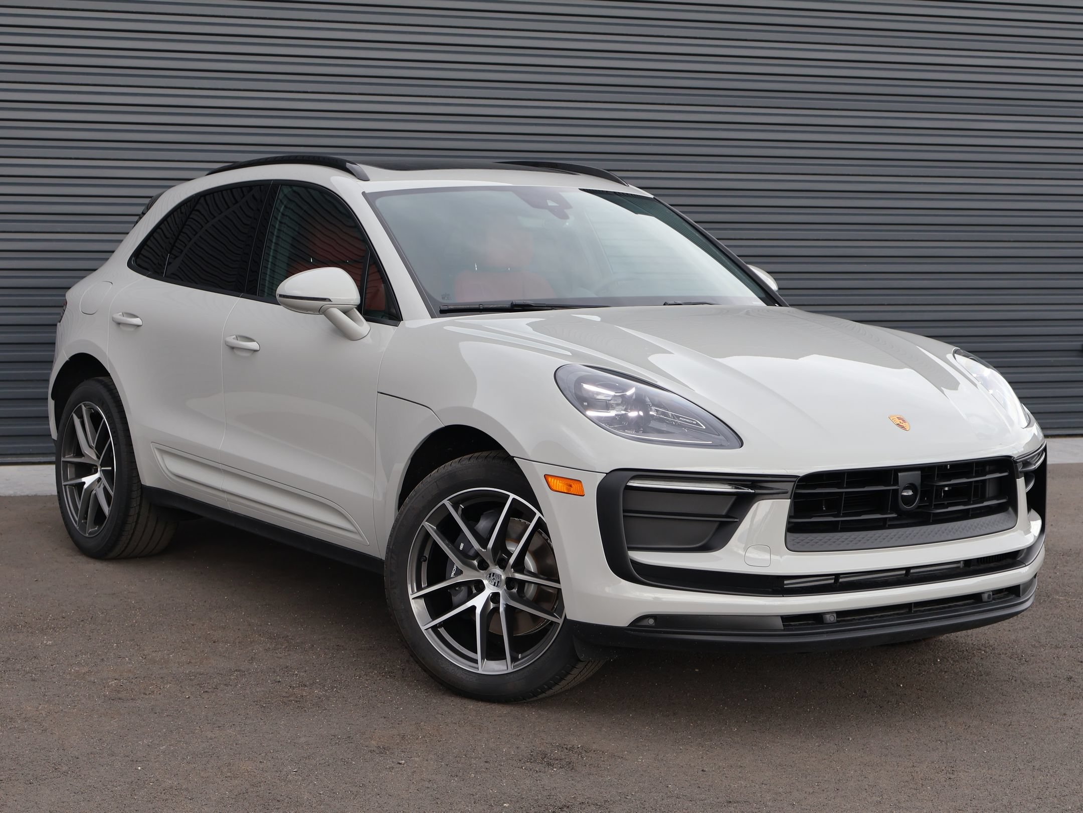 New 2026 Porsche Macan AWD/4WD image 7