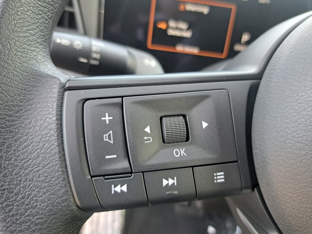 Used 2026 Nissan Kicks SV image 14