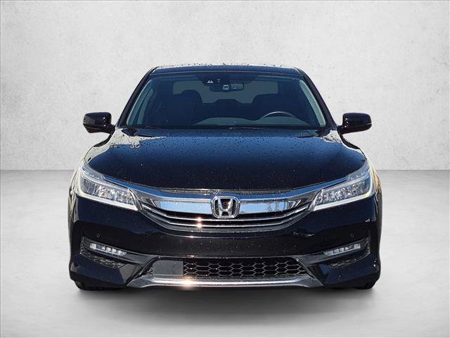 Used 2016 Honda Accord Touring image 2