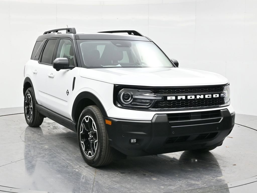 Used 2025 Ford Bronco Sport Outer Banks w/ Outer Banks Tech Package+ image 3