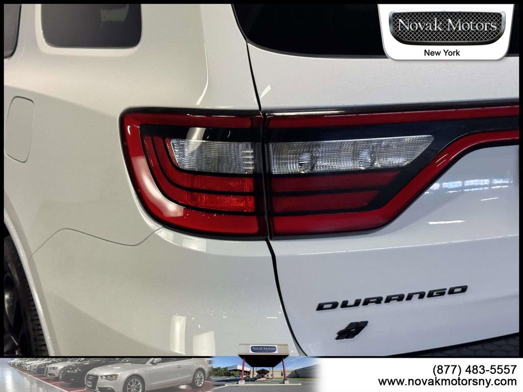 Used 2022 Dodge Durango R/T w/ Blacktop Package AWD/4WD image 9