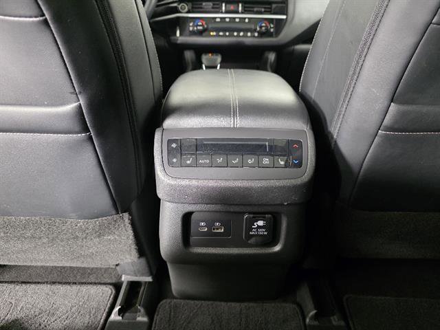 Used 2024 Nissan Pathfinder Platinum w/ Lighting Package (N93) image 47