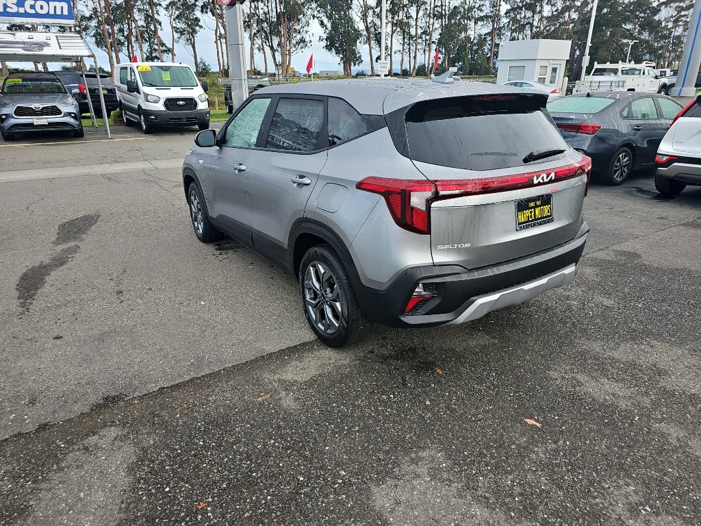New 2026 Kia Seltos LX image 3