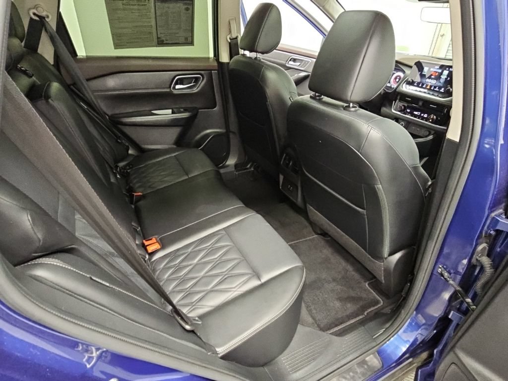 Used 2023 Nissan Rogue Platinum AWD/4WD image 35