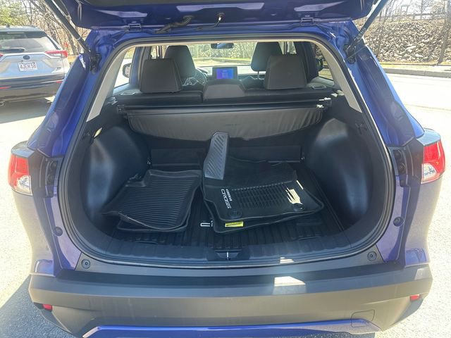 Used 2023 Toyota Corolla Cross LE w/ Moonroof Package image 13