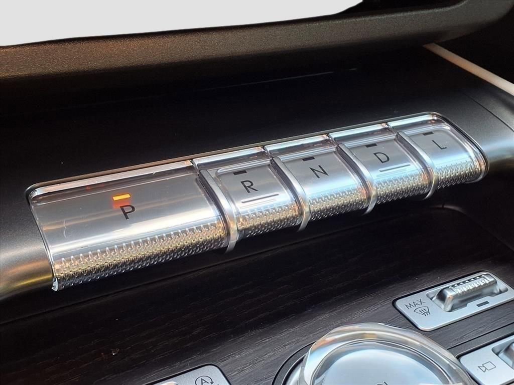 Used 2024 Lincoln Nautilus Reserve image 14