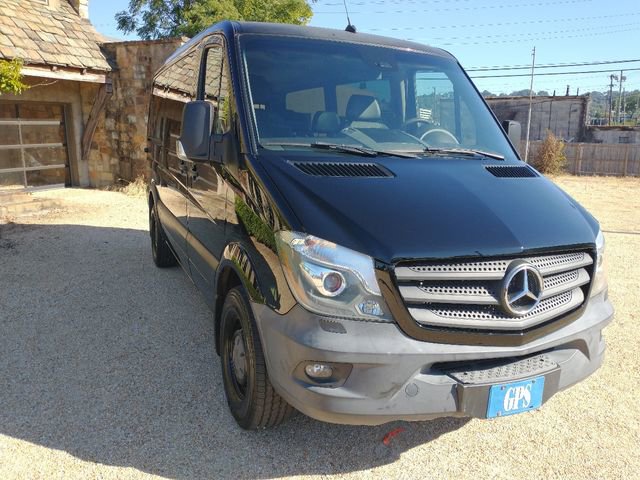 Used 2017 Mercedes-Benz Sprinter 2500 image 2