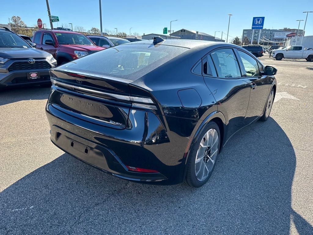 New 2026 Toyota Prius Plug-In Hybrid image 7