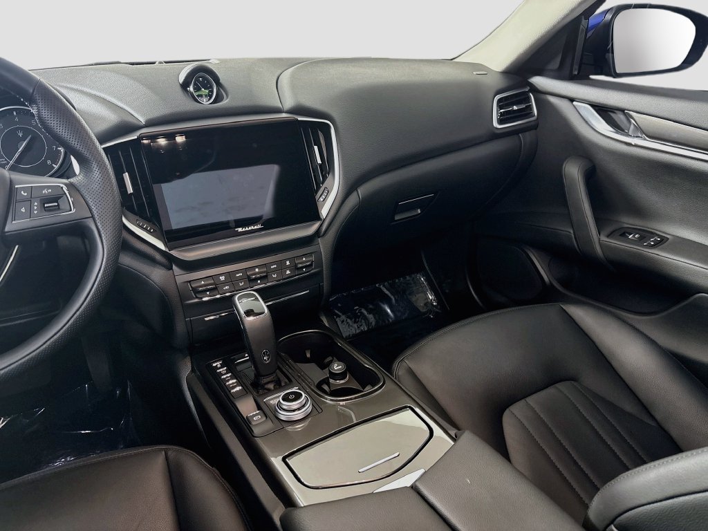 Used 2022 Maserati Ghibli GT RWD image 25