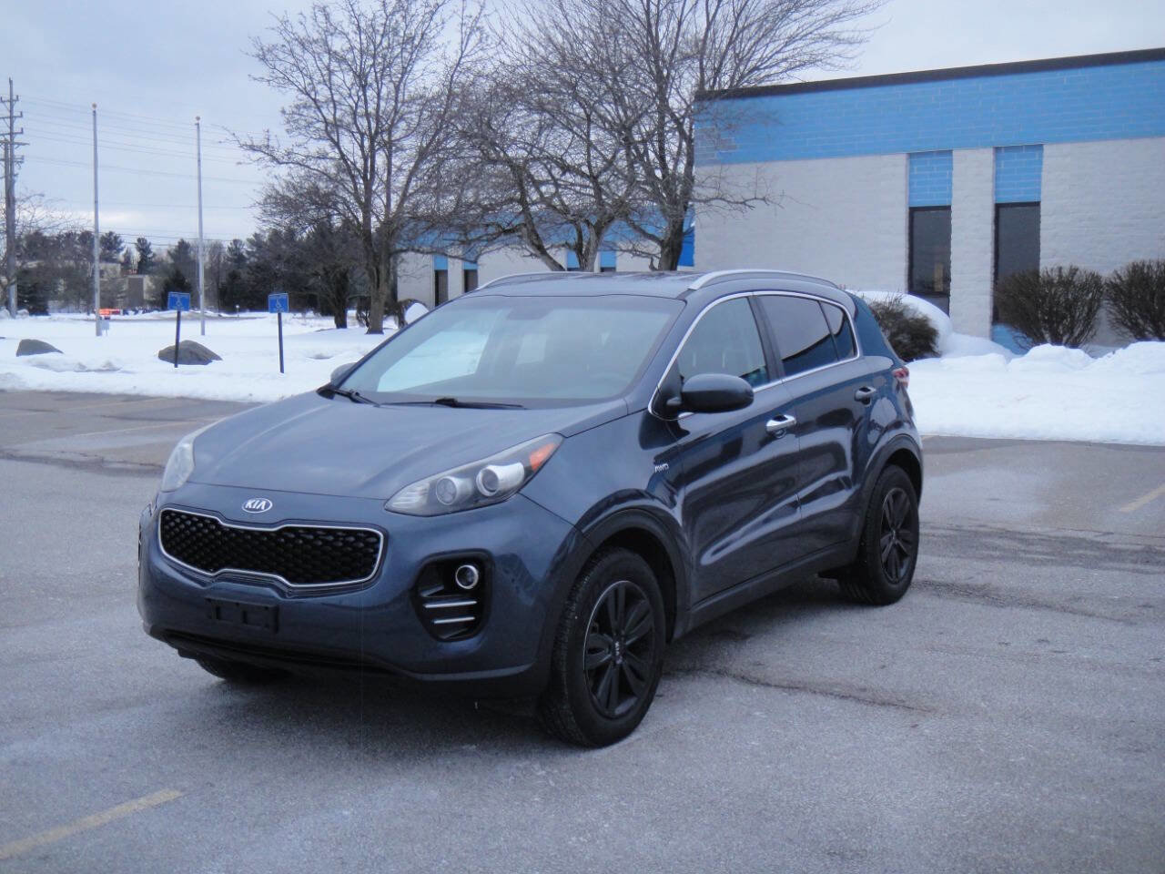 Used 2017 Kia Sportage LX w/ LX Popular Package image 3