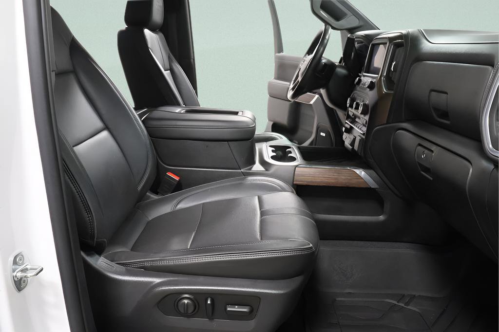 Used 2021 Chevrolet Silverado 1500 High Country w/ Technology Package image 31