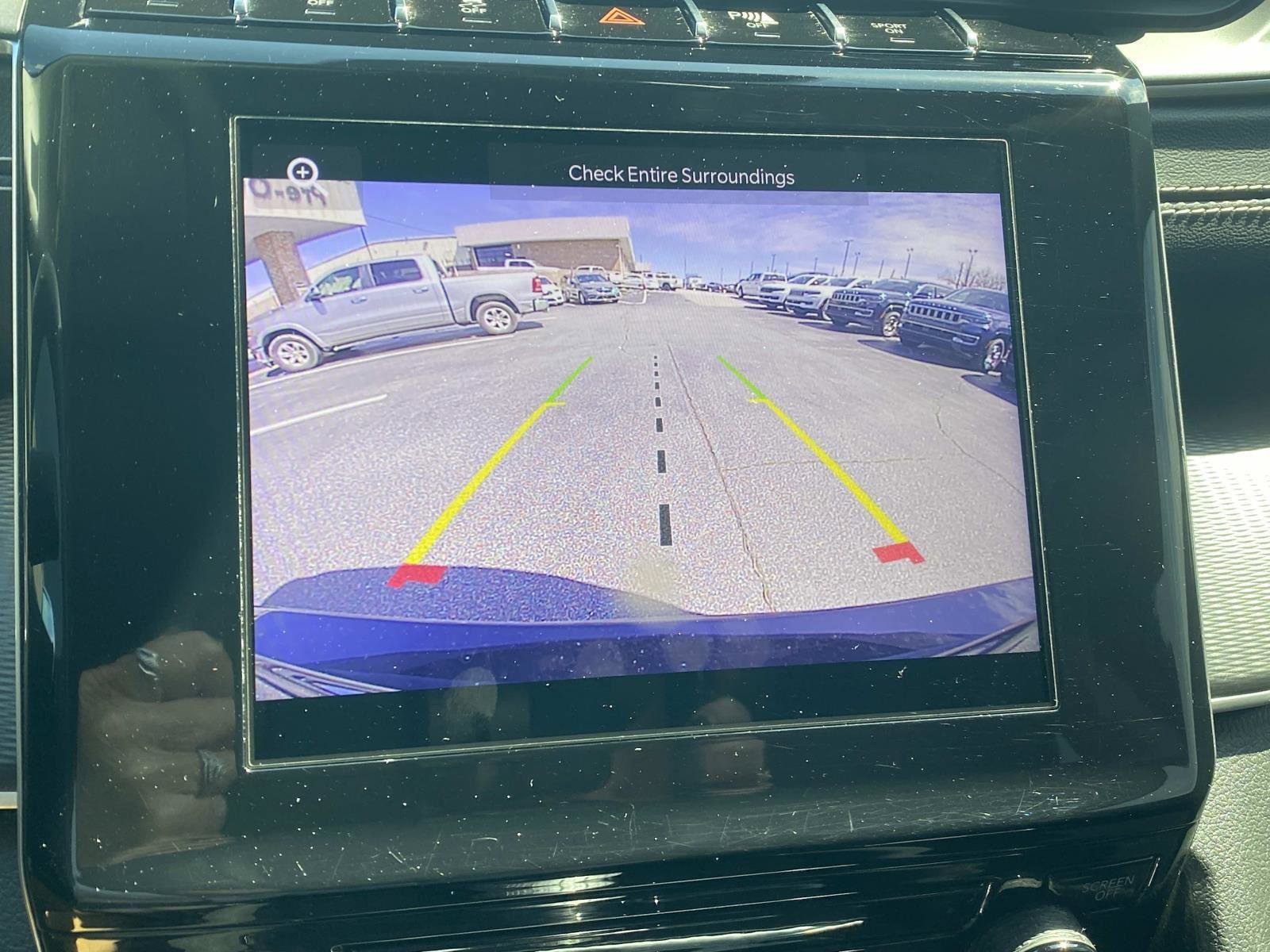 Used 2023 Jeep Grand Cherokee L Laredo image 30