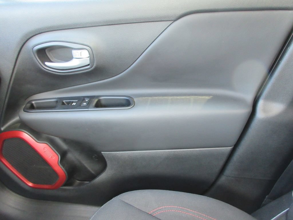 Used 2023 Jeep Renegade Trailhawk w/ Sun/Sound Group AWD/4WD image 35