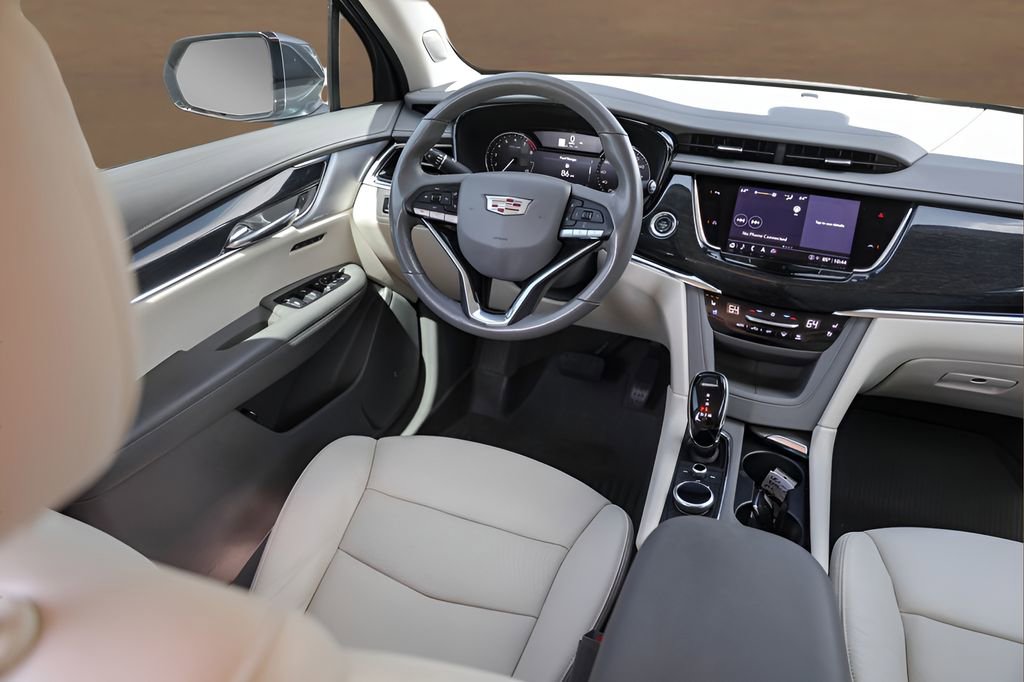 Used 2021 Cadillac XT6 Premium Luxury FWD image 29