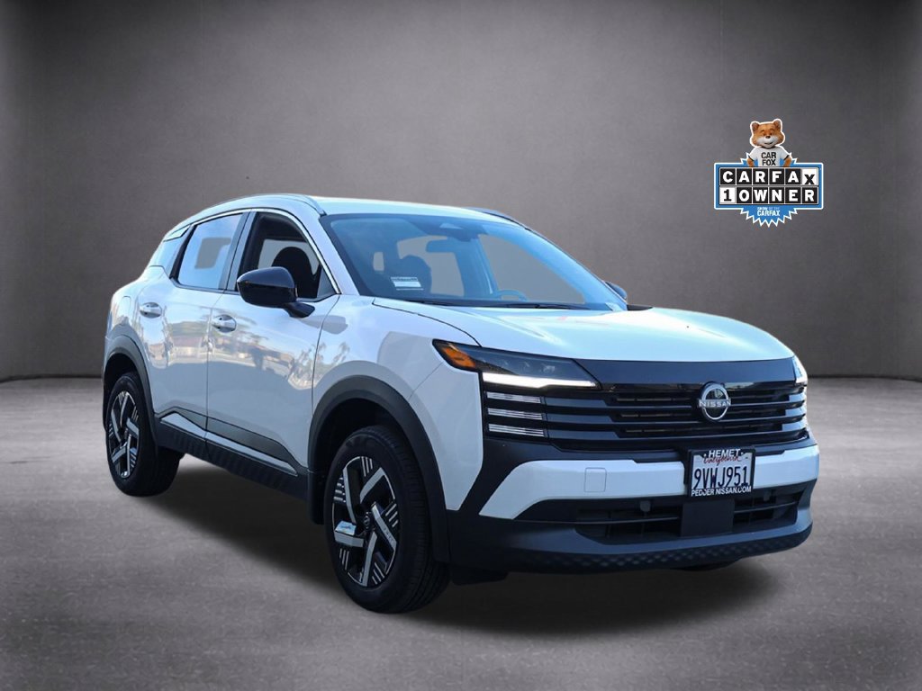 Used 2026 Nissan Kicks SV w/ Charging Package FWD image 2